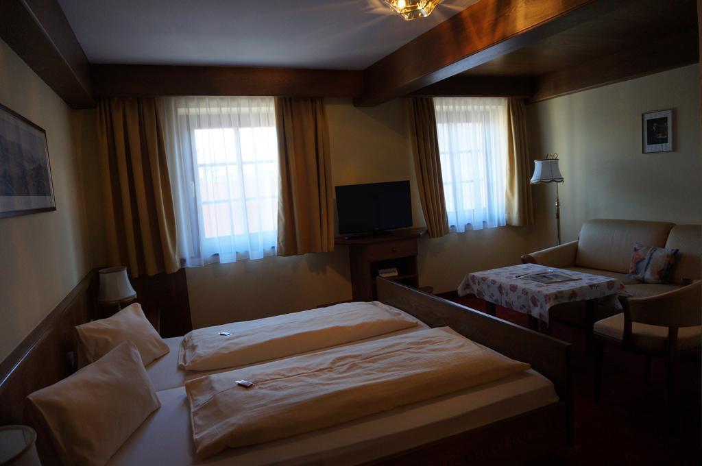 Hotel Happ Innsbruck Habitación foto